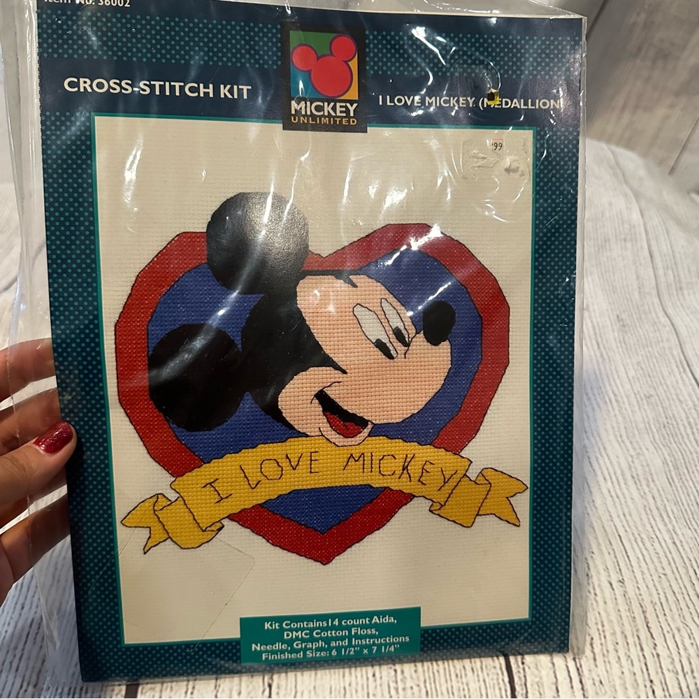 Disney Mickey Unlimited Counted Cross Stitch Set I love Mickey